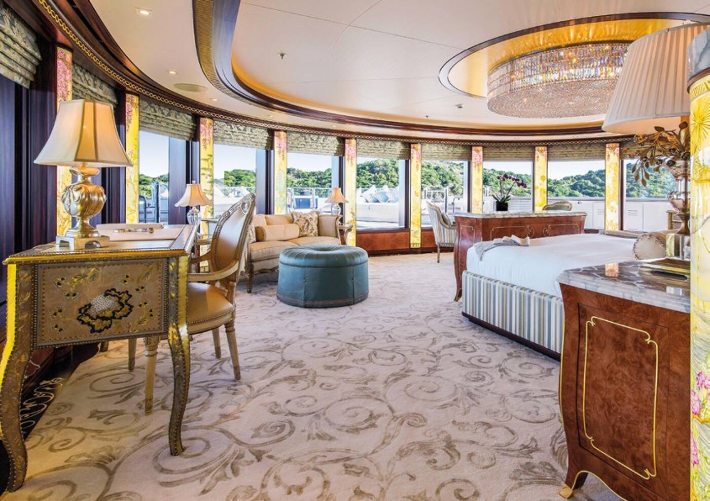 The master stateroom aboard SOLANDGE
