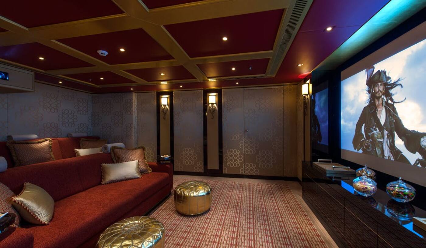 The cinema aboard SOLANDGE